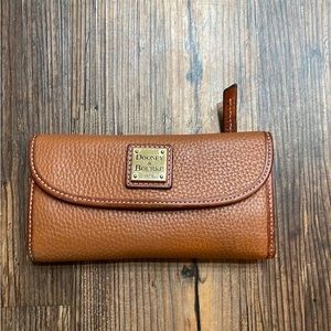 DOONEY & BOURKE Continental Clutch Wallet